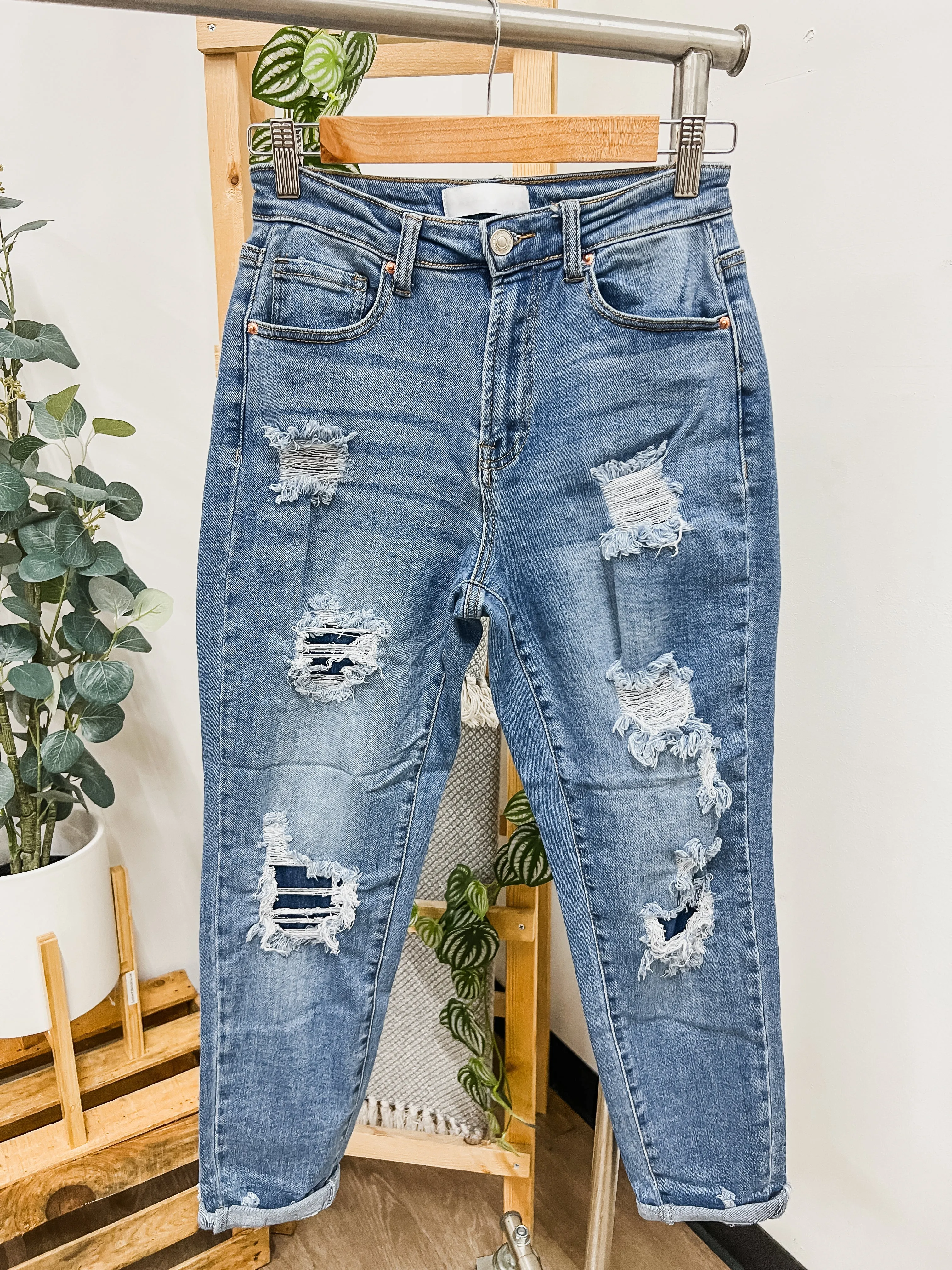 Mona Distressed Stretch Mom Jeans